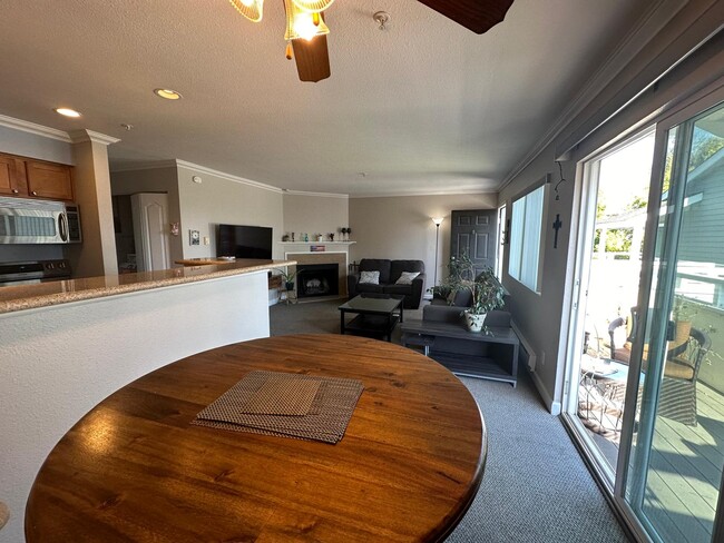 Photo - 41 Grandview St Unit 906