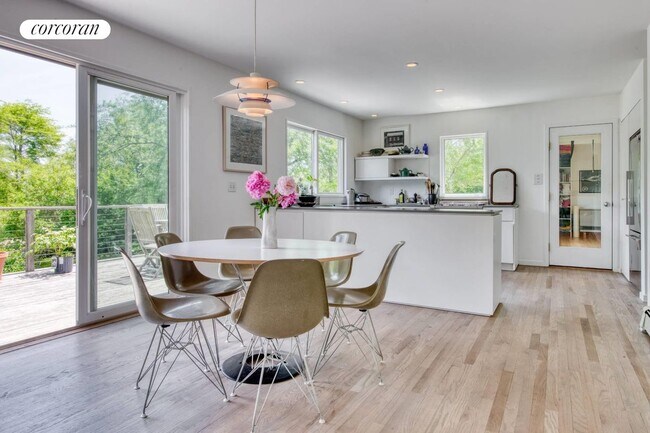 Photo - 22 N Ferndale Pl