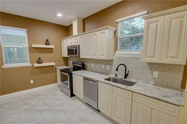 Photo - 123 Hill Ave