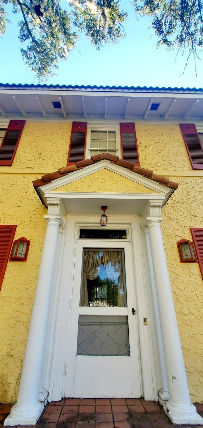 Photo - 704 N Jefferson St