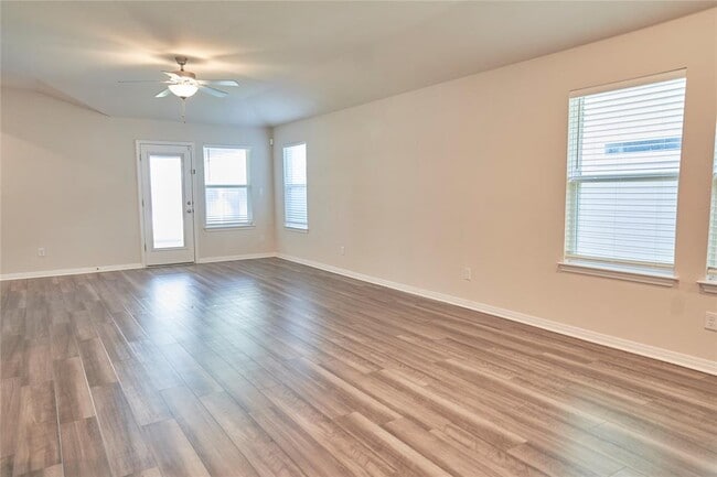 Photo - 1428 Settlers Glen Dr