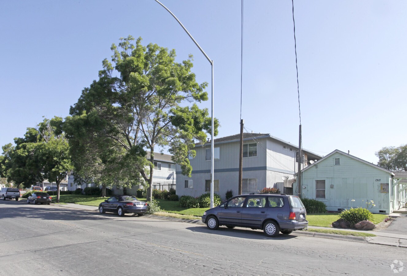 Photo - Santanna Apartments
