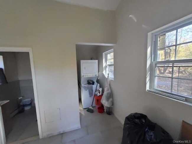 Photo - 422 Spring St