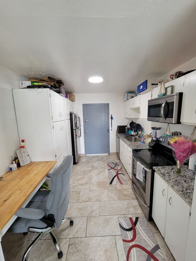 Photo - Studio Apartment With Granite Countertops Unidad 306