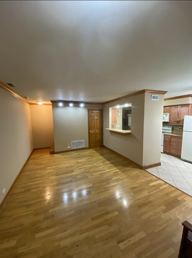 1194 Cove Dr