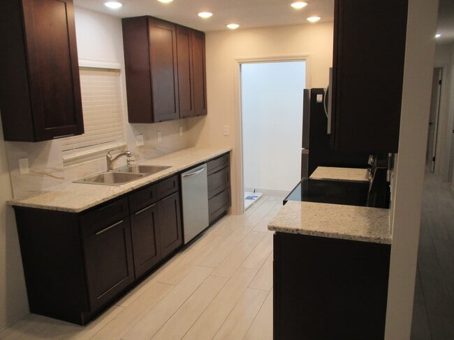 Photo - 7141 Green St Apartamentos Unidad 7141