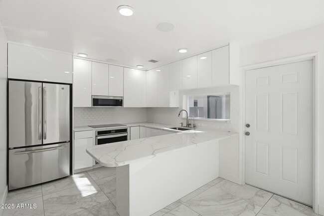 Photo - 7921 E Willetta St