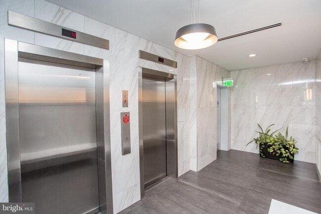 Photo - 2101 Chestnut St Unit 1809