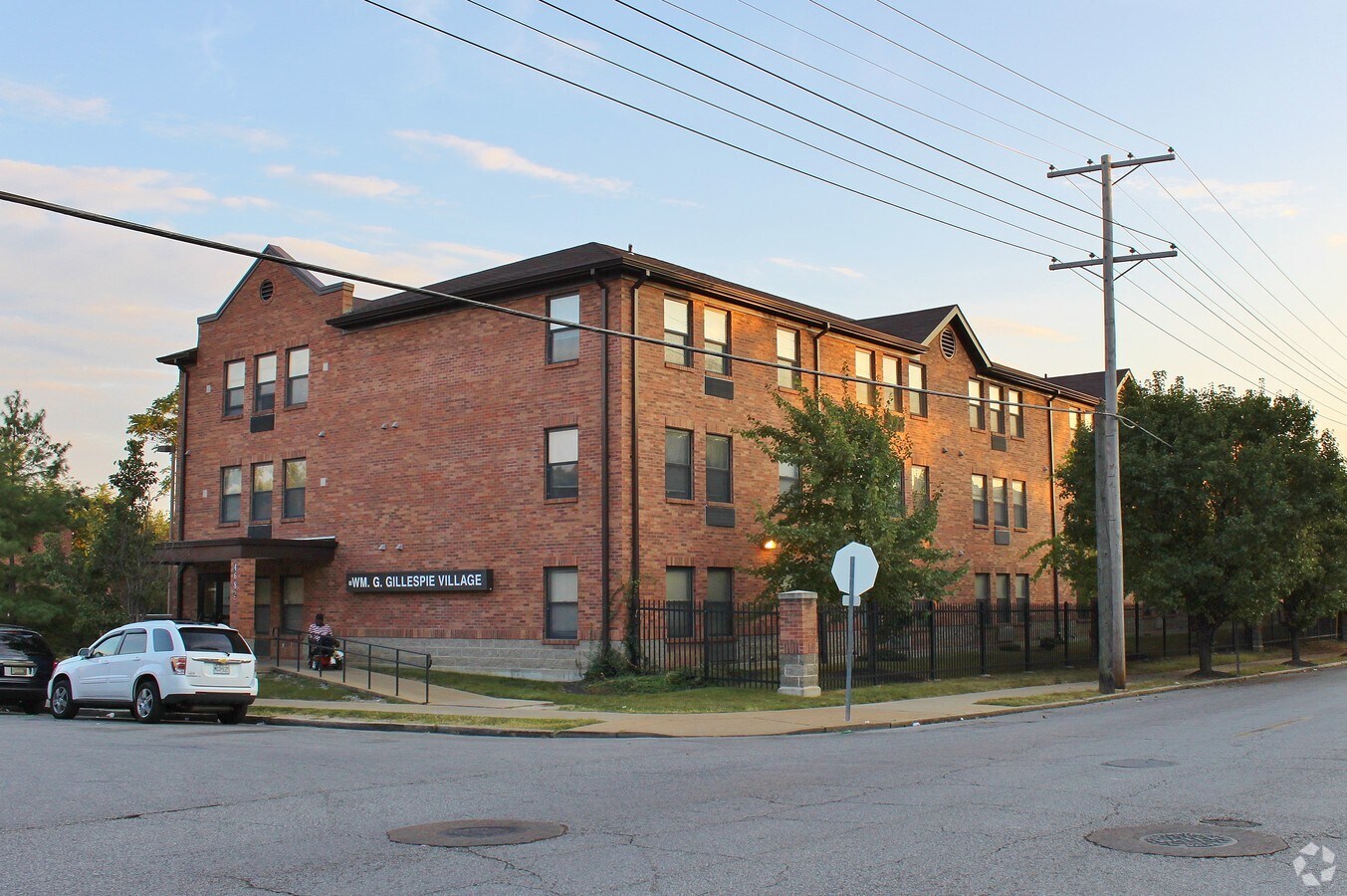 Gillespie Village Apartments - Gillespie Village Apartments