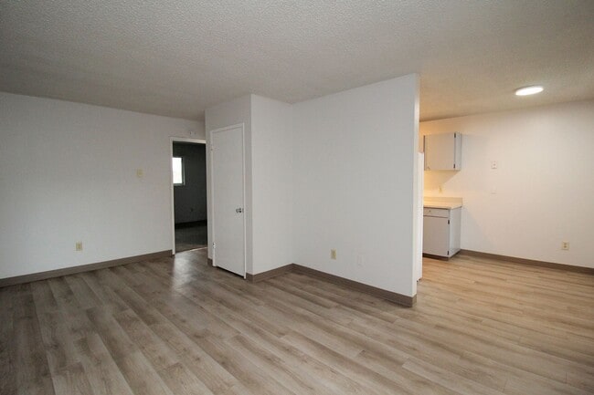 Photo - 5704 SW Beaverton Hillsdale Hwy Unidad 1