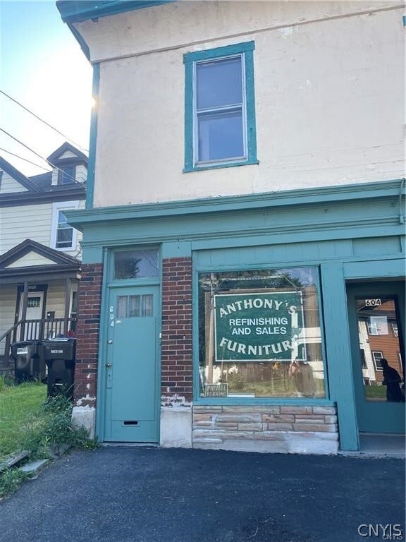 Photo - 604 Court St