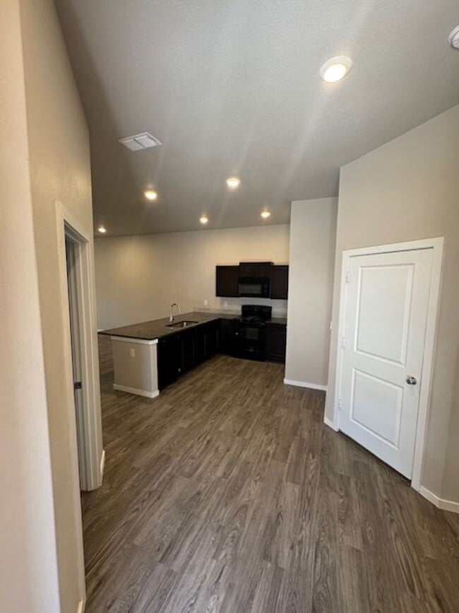 Building Photo - Upland Heights- 7047 Unit Upland Heights - 7047 96th Street A Rental