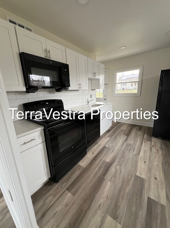 Photo - 3 Bed Single Family in Upper Deerfield!