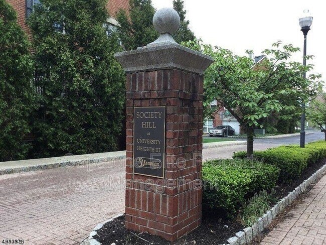 Photo - 216 Matthews Drive