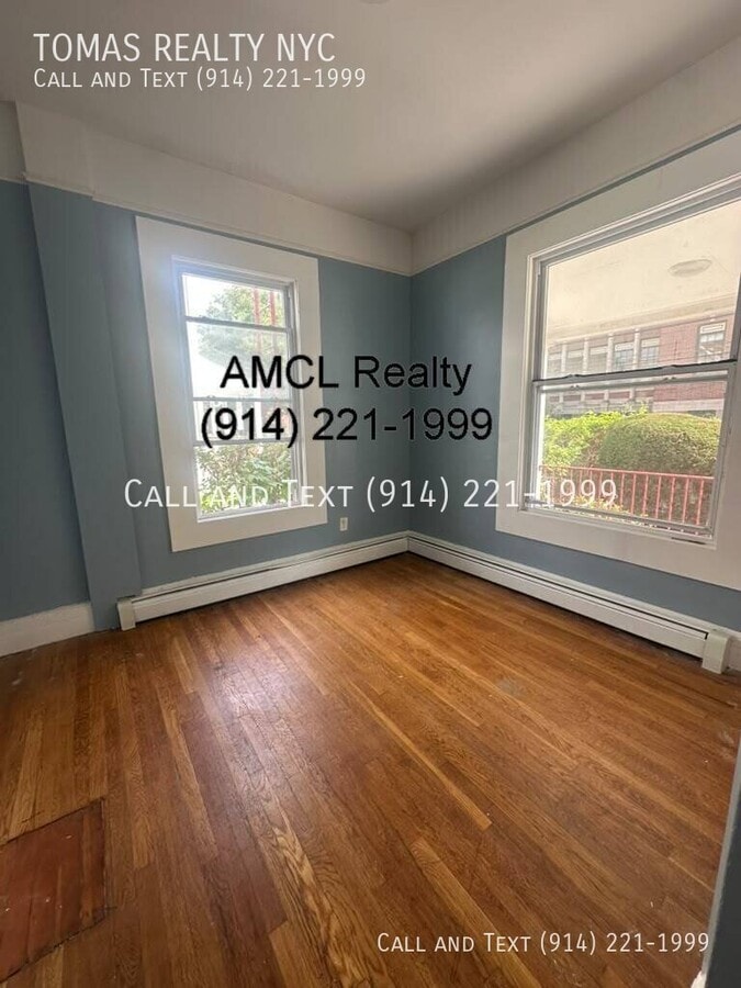 Photo - 114 S 6th Ave
