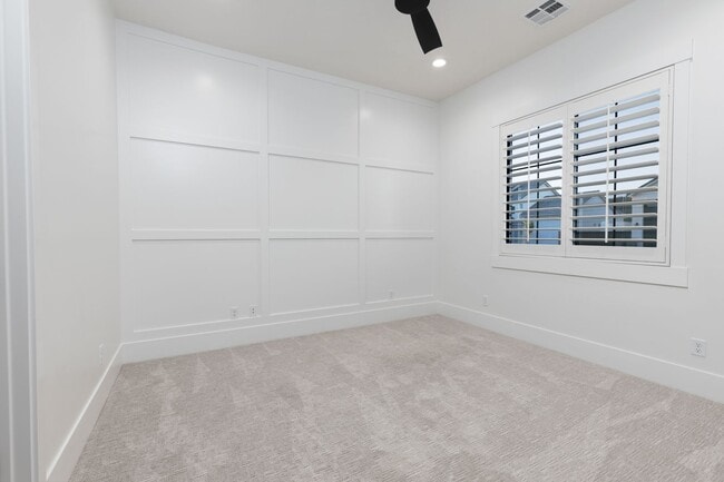 Photo - 6 bed / 4 bath / 3 car garage custom home in Pecan Valley