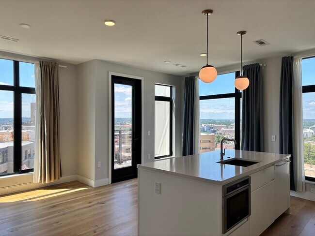 Building Photo - 191 Washington St Unit 725 Rental