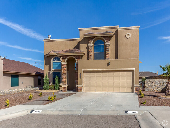 Building Photo - Magnificent Two-Story Home located in a qu...