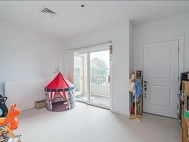 Photo - 629 Hammond St Unit E201