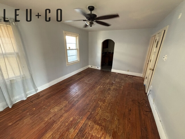 Photo - 304 E 8th Ave