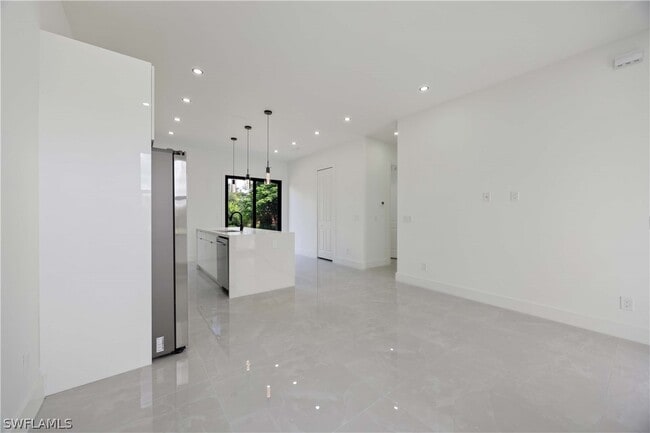 Photo - 3732 13th St W