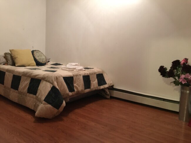 Photo - 32 Cunard St