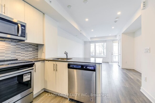 Building Photo - 3483 Widdicombe Way