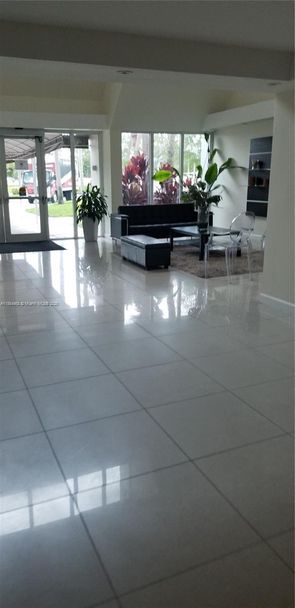 Photo - 120 Lakeview Dr Unit 318