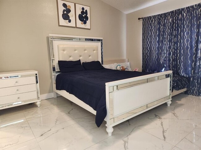 Photo - 17312 Silver Creek Ct