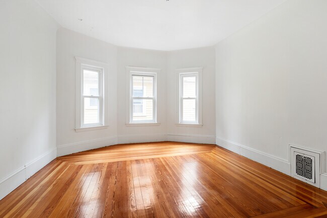 Photo - 268 Willow Ave Unit 3