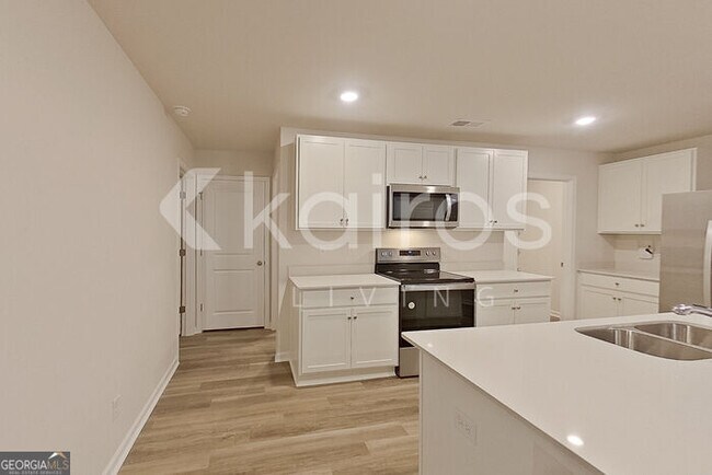 129 Inez Ave