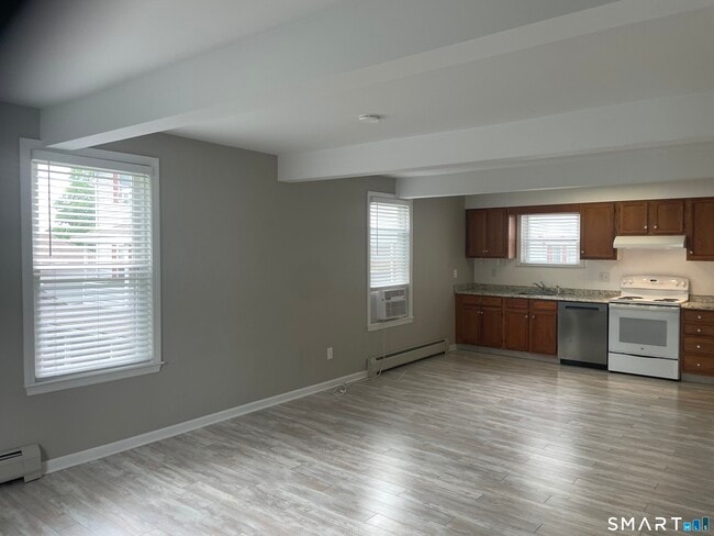7 Terrace Pl