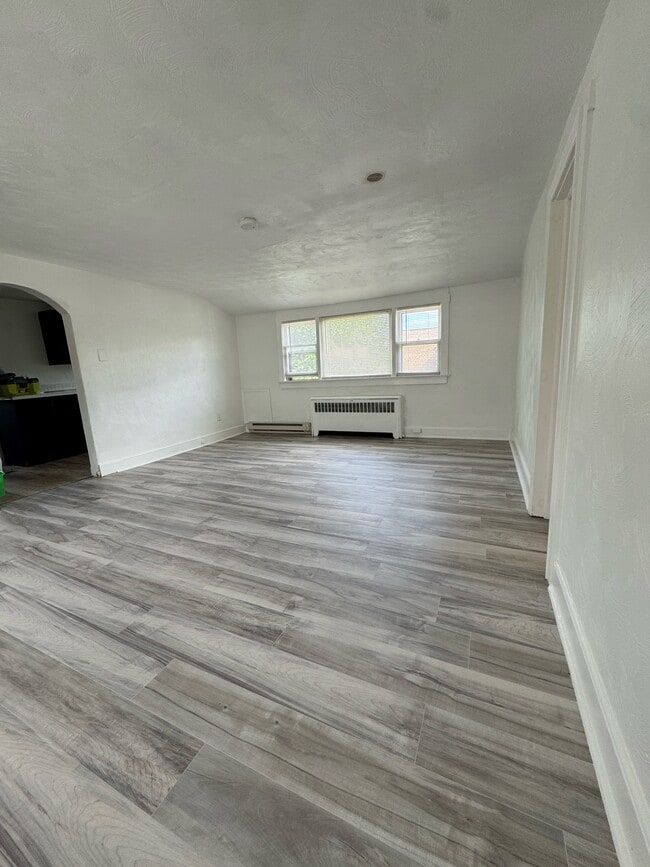 Photo - 1316 Maple Ave Unit B