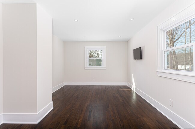 Photo - 2750 Whitney Ave