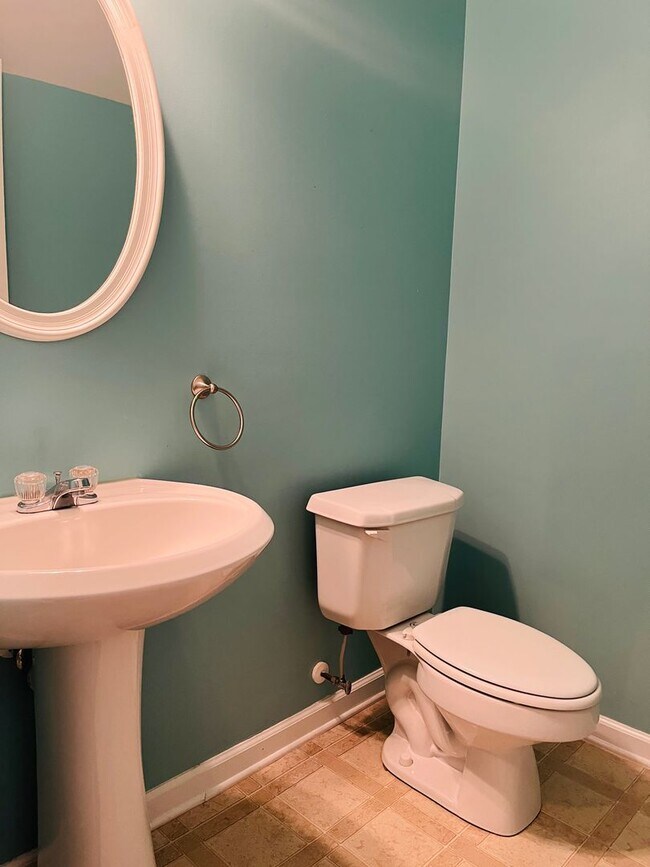 Photo - HOA community, swim/tennis, 2 bed, 2bath, ...