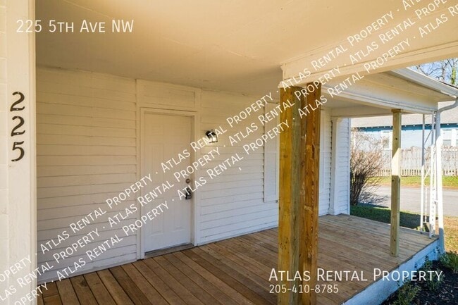 Photo - 225 5th Ave NW