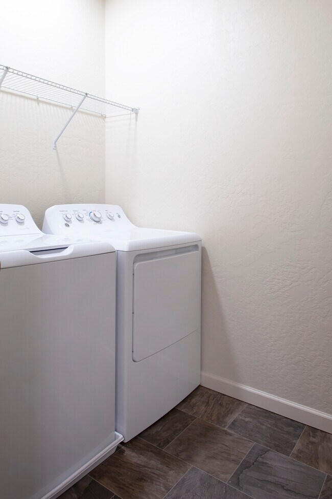 Residence at Whispering Hills Apartments Pullman, WA