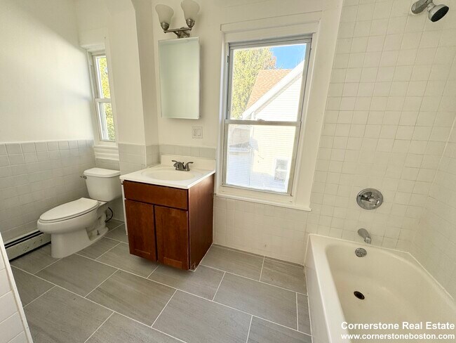 Photo - 49 Chestnut Ave Unidad #3