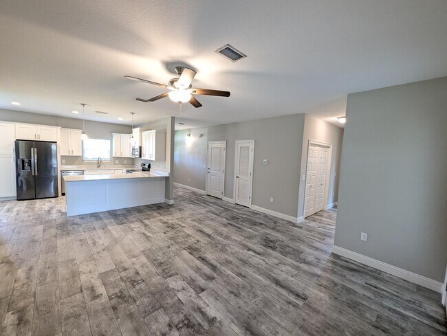 Photo - 2219 Wind Trace Rd N