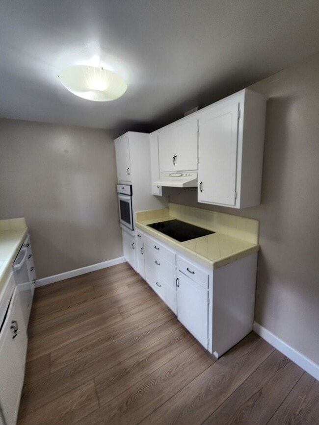 Photo - 2 bed/1 bath Condo in Cardiff - West of I-5