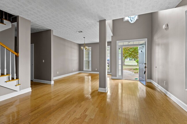 Photo - 4BR Home with Screened Porch Walkable to Downtown Senoia