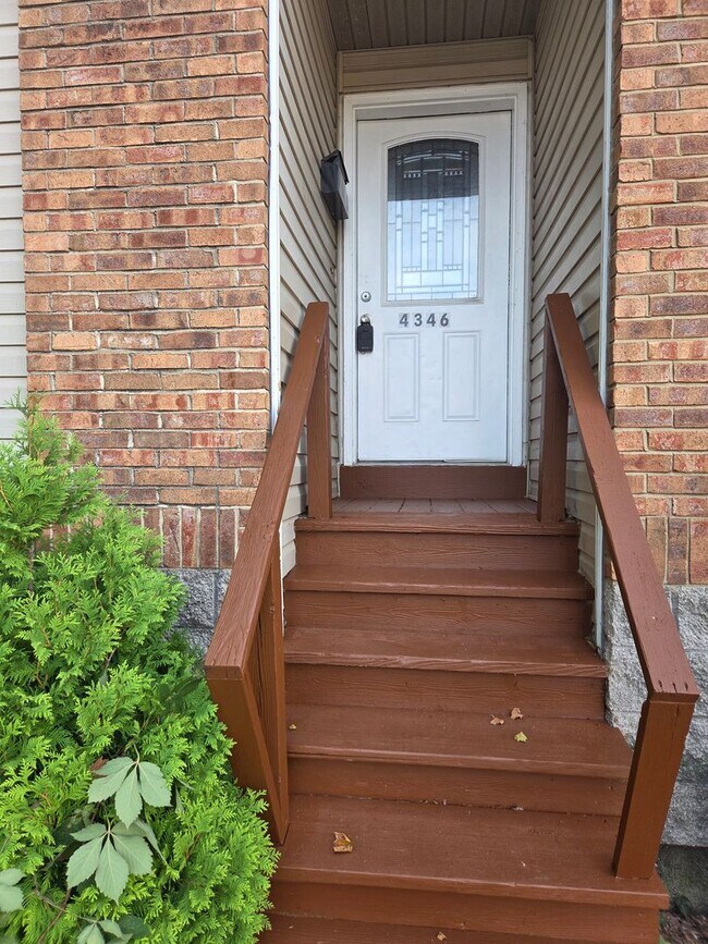 Building Photo - 4346 Swan Ave Rental
