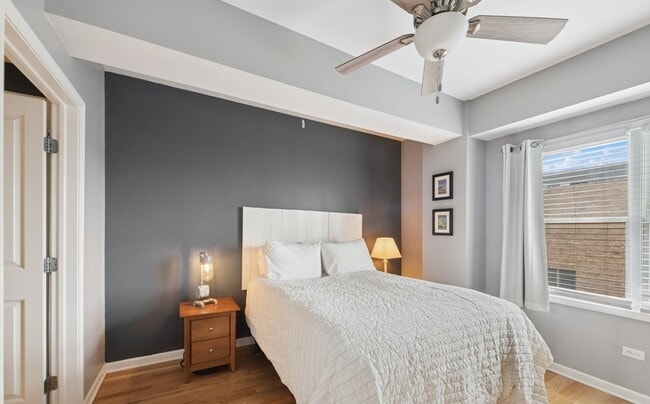 Photo - 437 W North Ave Unit 404