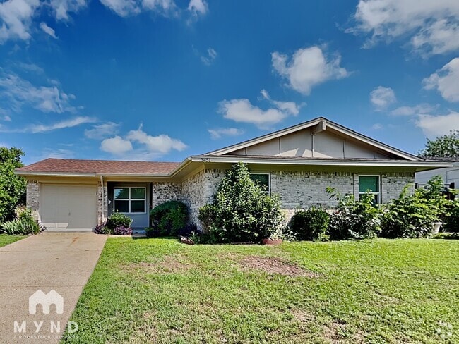 Building Photo - 3451 Pebbleshores Dr Rental