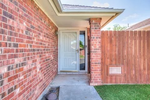 4553 Southern Oak Ln