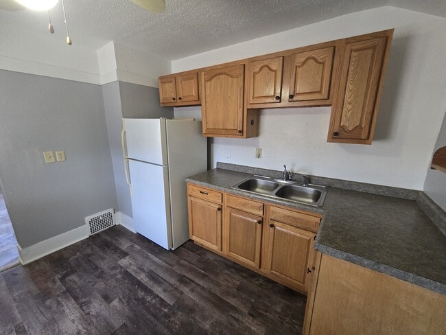 Photo - 1001 1/2 Randolph St