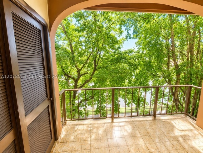 Building Photo - 10850 W Flagler St Unit D314