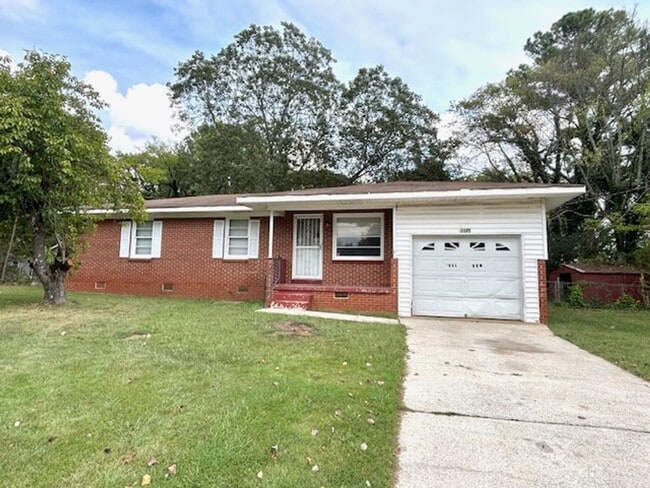 Building Photo - Charming 3-Bedroom Home in Huntsville
