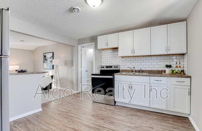 Photo - 2834 15th Ave S