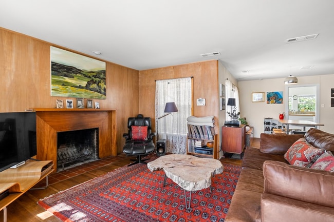 Photo - Gorgeous Tarrytown Home for Rent